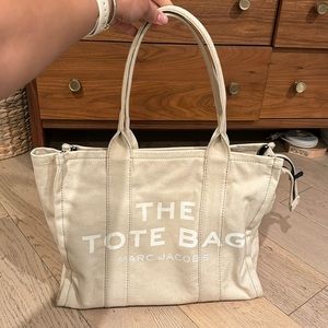MARC JACOBS TOTE BAG